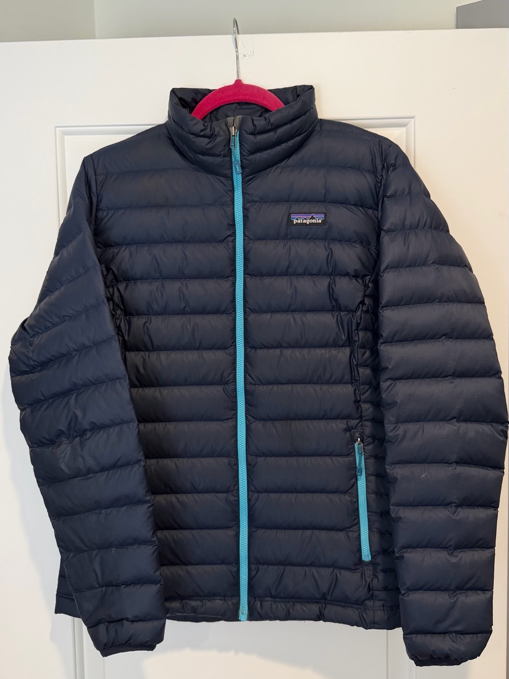 Patagonia Women's Navy Down Sweater Jacket with Aqua Trim